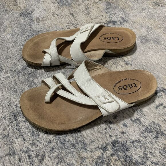 Taos Perfect Sandals Womens Size 8 White Leather Toe Loop Strappy PRF-14050 - Picture 6 of 8